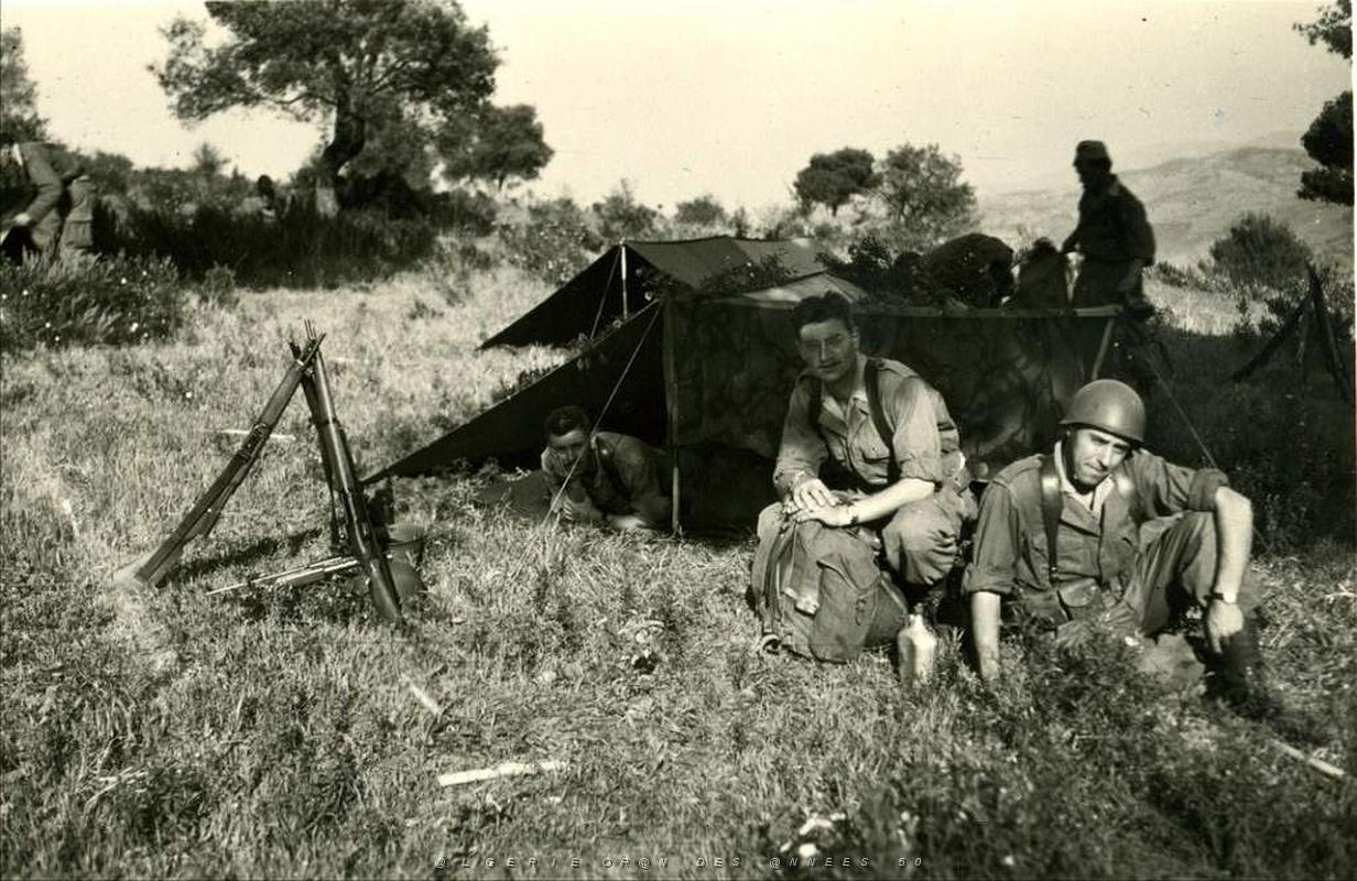 Balaszynski a droite- Alger- Camp du Lido 002.jpg